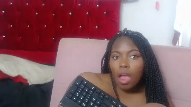 Snapshot of agatha_prime chatting on 12.31.24 agatha prime online show from 12.31.24