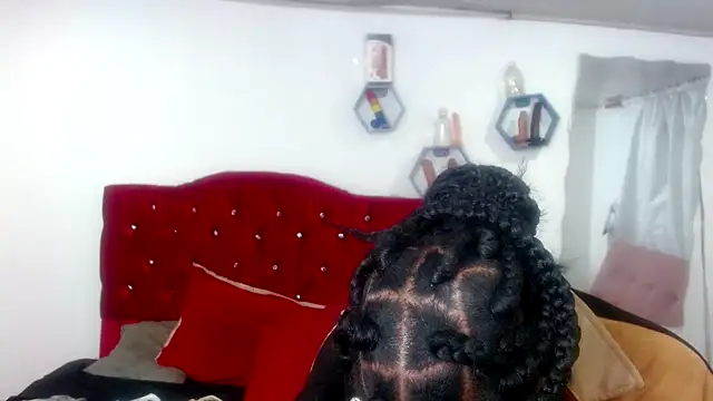 Snapshot of agatha_prime chatting on 01.15.25 agatha prime online show from 01.15.25