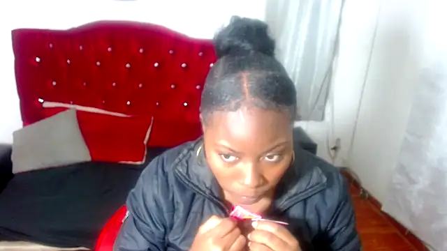 Snapshot of agatha_prime chatting on 01.22.25 agatha prime online show from 01.22.25