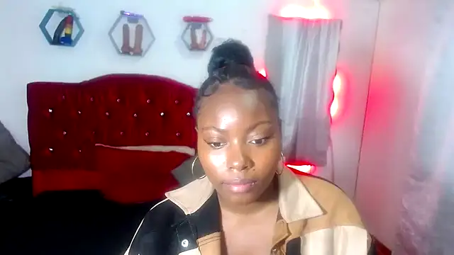 Snapshot of agatha_prime chatting on 01.26.25 agatha prime online show from 01.26.25