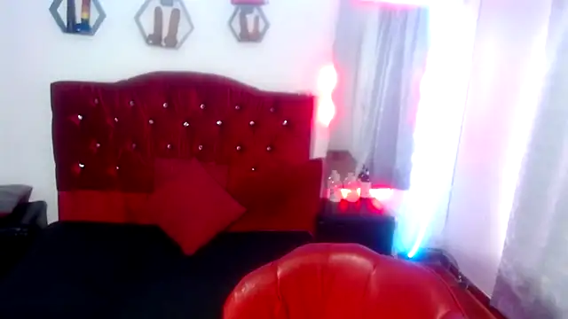 Snapshot of agatha_prime chatting on 02.05.25 agatha prime online show from 02.05.25