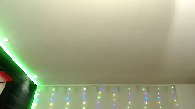 Snapshot of agatha_prime chatting on 10.13.25 agatha prime online show from 10.13.25