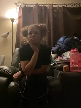 Snapshot of bustybunny25 chatting on 02.17.25 bustybunny25 online show from 02.17.25