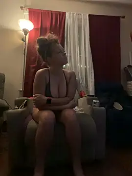 Snapshot of bustybunny25 chatting on 07.19.26 bustybunny25 online show from 07.19.26