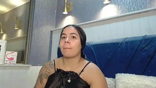 EmilyQueen3x online show from 01.16.26