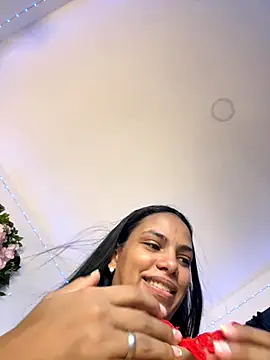 Snapshot of ArielleMillerr chatting on 09.30.25 ArielleMillerr online show from 09.30.25