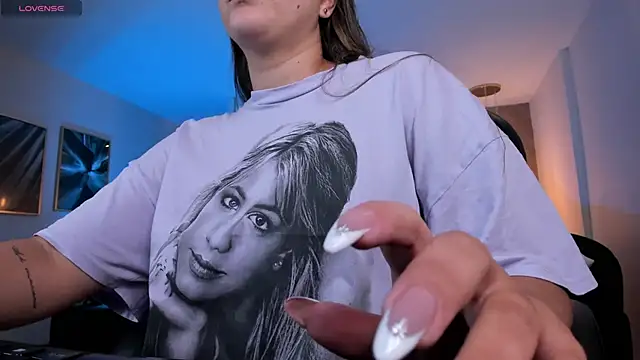 MartinnaBonnet online show from 01.13.25