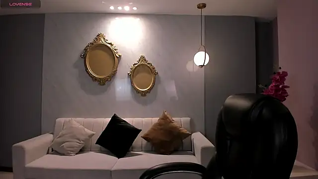 MartinnaBonnet online show from 02.23.25