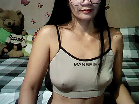 Snapshot of Mia_Rein chatting on 02.05.26 Mia Rein online show from 02.05.26