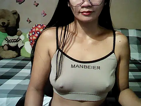 Snapshot of Mia_Rein chatting on 02.11.26 Mia Rein online show from 02.11.26