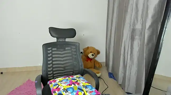 Snapshot of _Hello_Titty_ chatting on 01.28.25 Hello Titty online show from 01.28.25