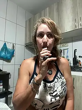 Snapshot of RAIRAsexy chatting on 01.22.25 RAIRAsexy online show from 01.22.25