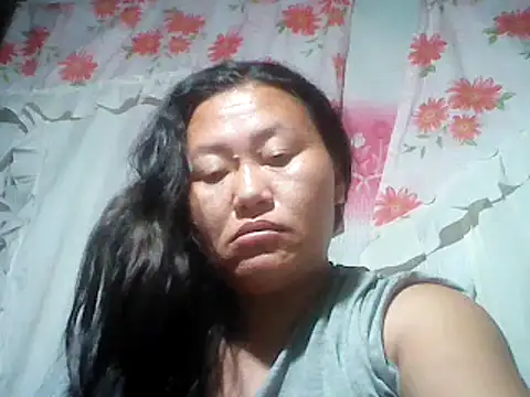 Snapshot of Sexyhorney4u chatting on 12.04.24 Sexyhorney4u online show from 12.04.24
