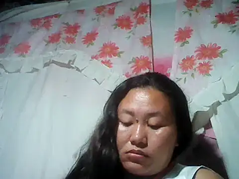 Snapshot of Sexyhorney4u chatting on 12.23.24 Sexyhorney4u online show from 12.23.24
