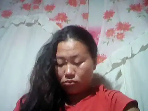 Snapshot of Sexyhorney4u chatting on 12.25.24 Sexyhorney4u online show from 12.25.24