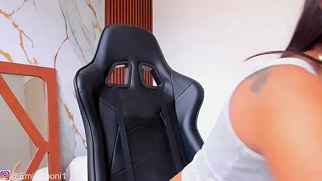 EmilyBoonny1 online show from 11.19.25