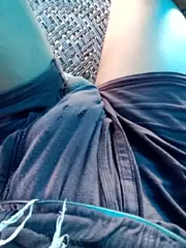 Snapshot of Sinewsex_pussylove chatting on 12.16.25 Sinewsex pussylove online show from 12.16.25