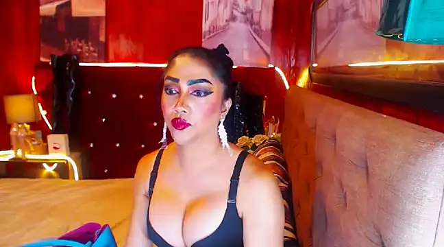 MeatyhorsecockMistress online show from 12.12.24