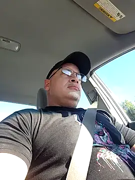 Snapshot of DigiSpankz chatting on 10.13.25 DigiSpankz online show from 10.13.25