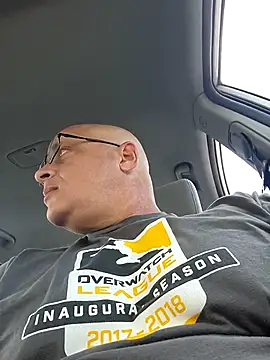 Snapshot of DigiSpankz chatting on 10.25.25 DigiSpankz online show from 10.25.25