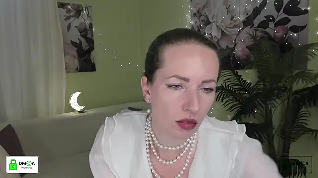 Queenymel online show from 06.28.26