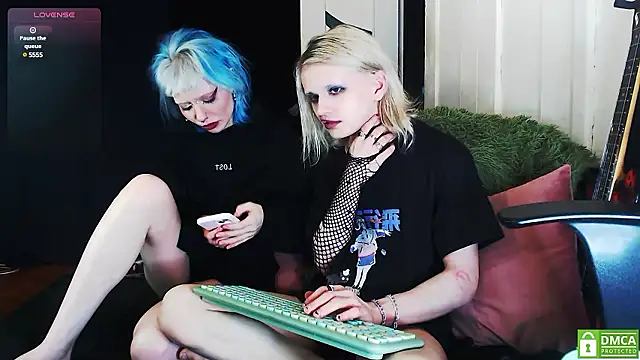 Snapshot of Alien_Bella chatting on 12.09.24 Alien Bella online show from 12.09.24