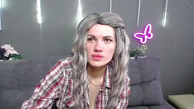 MilaLoona online show from 03.26.26