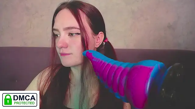 Snapshot of Alyssa___Scarlet chatting on 12.12.24 Alyssa Scarlet online show from 12.12.24