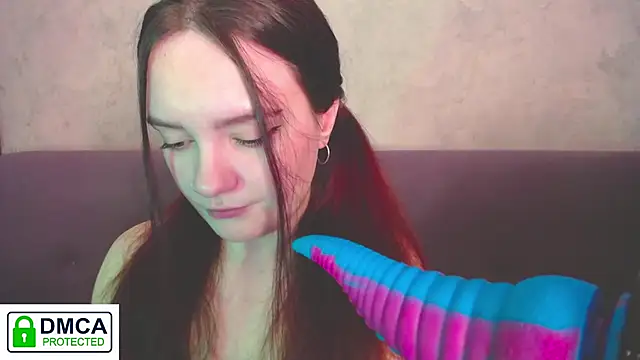 Snapshot of Alyssa___Scarlet chatting on 10.08.25 Alyssa Scarlet online show from 10.08.25