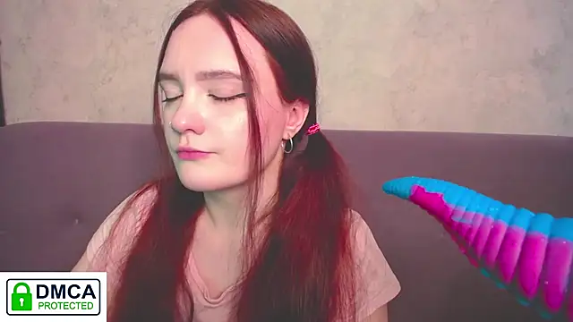 Snapshot of Alyssa___Scarlet chatting on 11.14.25 Alyssa Scarlet online show from 11.14.25