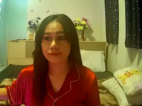 Snapshot of Jennythai123 chatting on 02.14.25 Jennythai123 online show from 02.14.25
