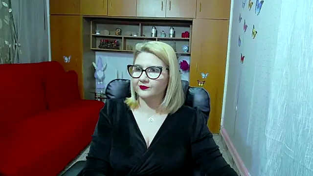 LucilleFenlys online show from 02.28.25