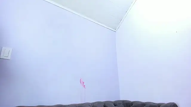 miss soffi  online show from 04.20.26