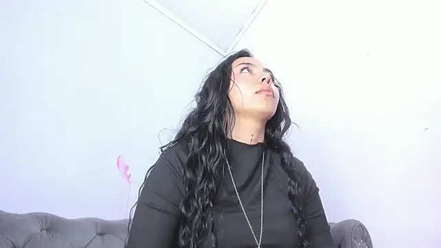 miss soffi  online show from 04.21.26