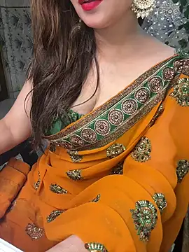 Snapshot of mahimagicdoll_DESI chatting on 12.19.24 mahimagicdoll DESI online show from 12.19.24
