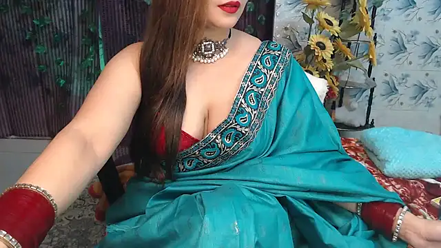 Snapshot of mahimagicdoll_DESI chatting on 01.11.25 mahimagicdoll DESI online show from 01.11.25