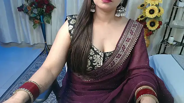 Snapshot of mahimagicdoll_DESI chatting on 02.09.25 mahimagicdoll DESI online show from 02.09.25