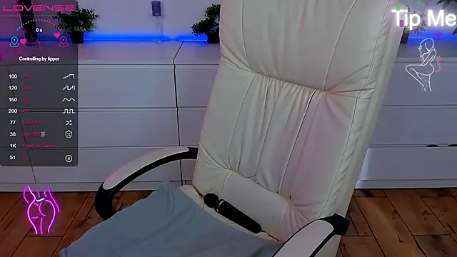 Kamilla Hot online show from 03.11.25