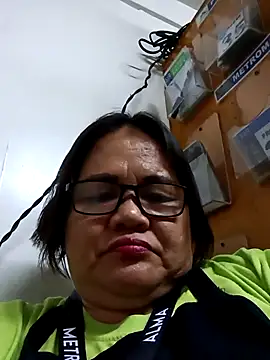 Chubbysweetmom online show from 04.18.26