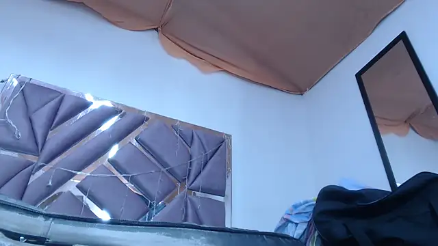 morenahott1 online show from 02.26.25