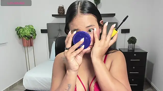 Snapshot of isabella_florez chatting on 01.28.25 isabella florez online show from 01.28.25