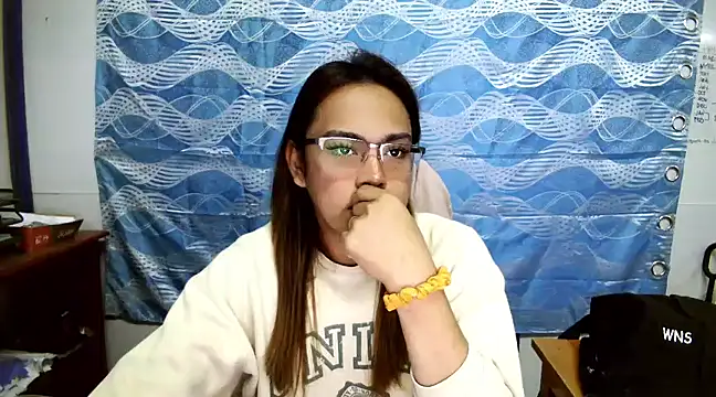 Snapshot of Your_PrettyGirlxxx chatting on 03.06.25 Your PrettyGirlxxx online show from 03.06.25