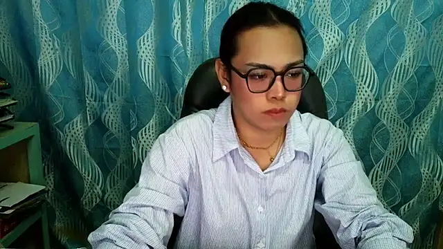 Snapshot of Your_PrettyGirlxxx chatting on 09.09.25 Your PrettyGirlxxx online show from 09.09.25