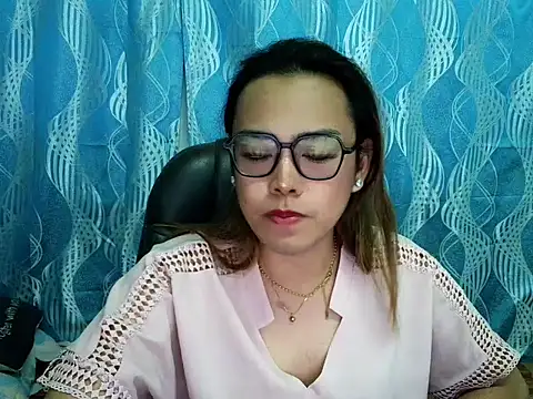 Snapshot of Your_PrettyGirlxxx chatting on 09.18.25 Your PrettyGirlxxx online show from 09.18.25
