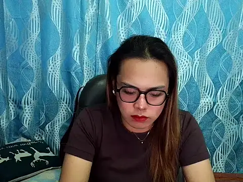 Snapshot of Your_PrettyGirlxxx chatting on 09.24.25 Your PrettyGirlxxx online show from 09.24.25