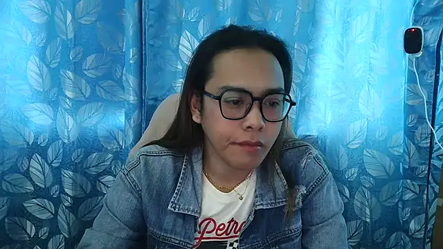 Your PrettyGirlxxx online show from 10.22.25