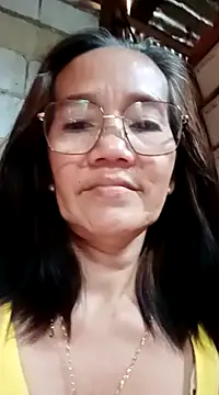 Snapshot of SweetBootyMomma chatting on 12.18.24 SweetBootyMomma online show from 12.18.24