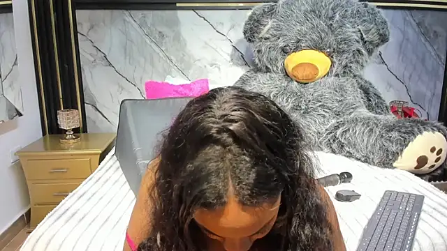 Niyirey1 online show from 10.29.25