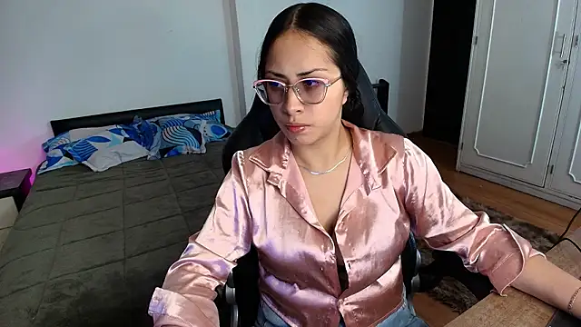 yesie hot online show from 03.21.26