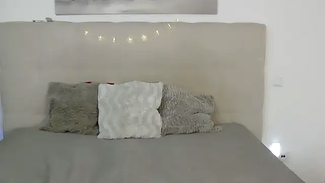 PetersEmily online show from 01.10.25